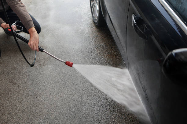 Best Pressure Washing Driveway  in Northfield, KY